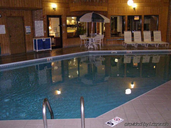 Quality Inn Villa Nova Exterior photo