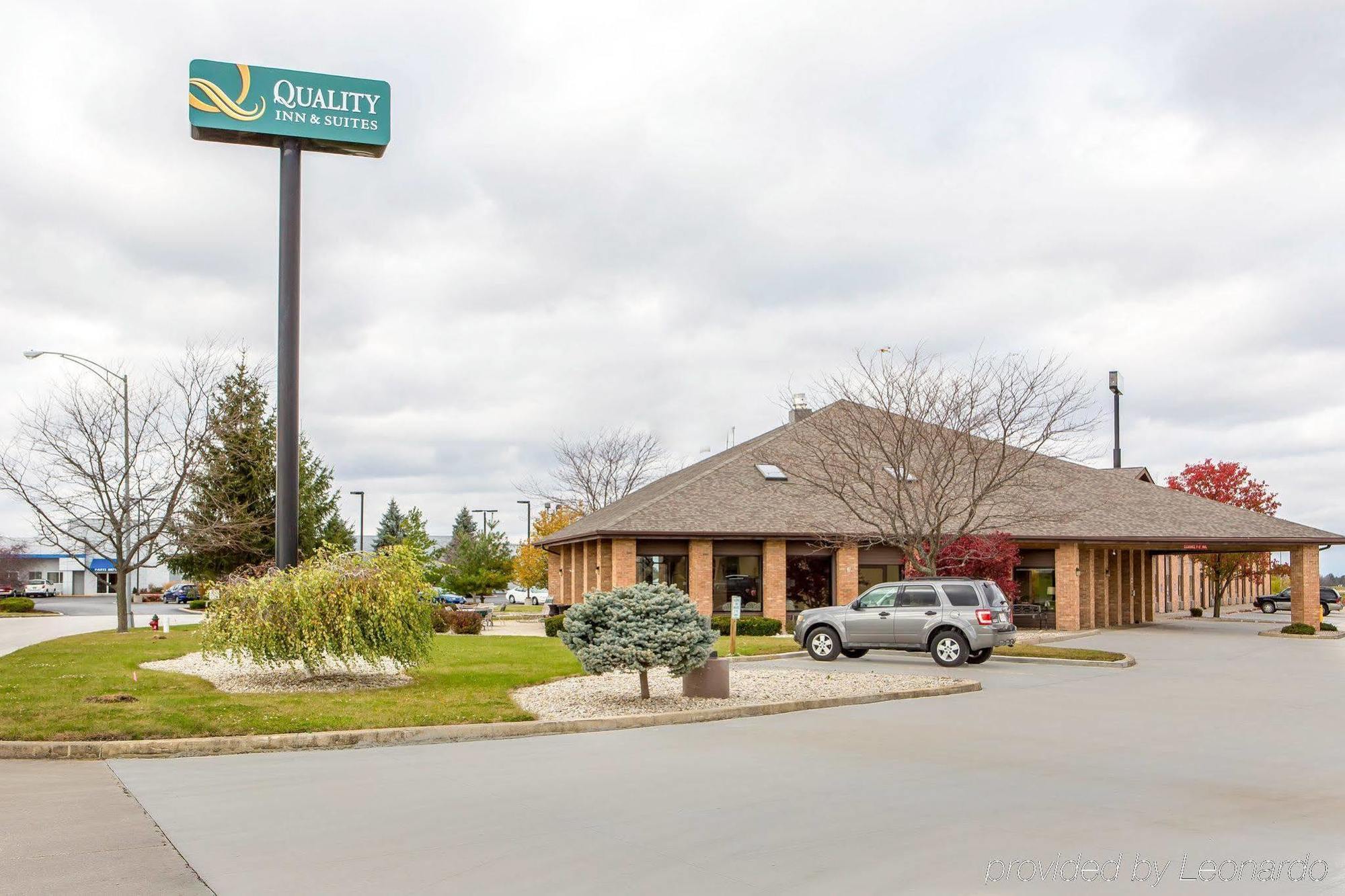 Quality Inn Villa Nova Exterior photo